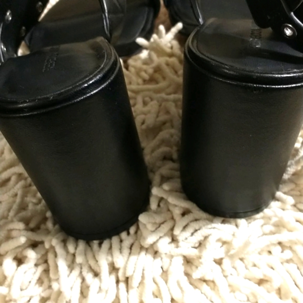 Rebecca Minkoff Black Leather Sandals - Picture 9 of 12